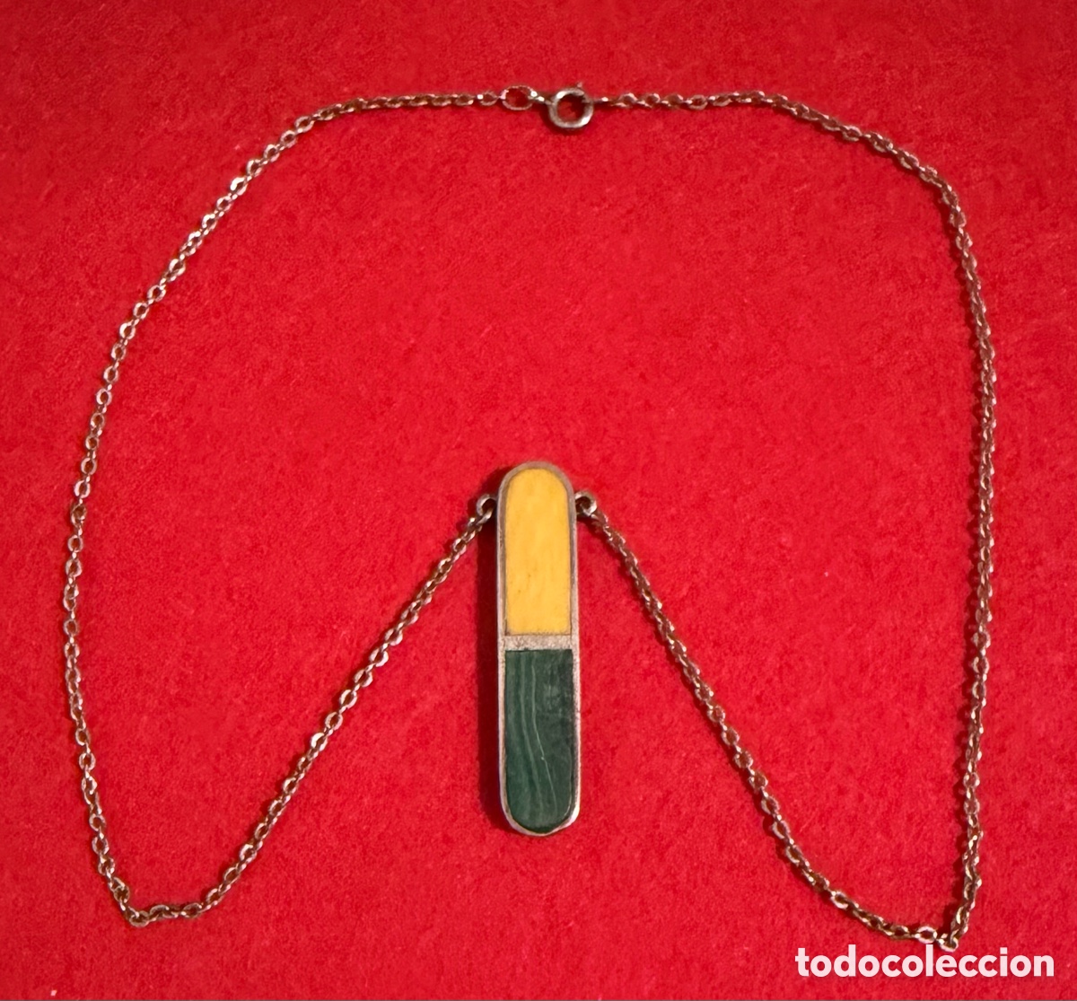 Joyeria: Bonito collar-gargantilla, en plata de ley, hueso y malaquita
