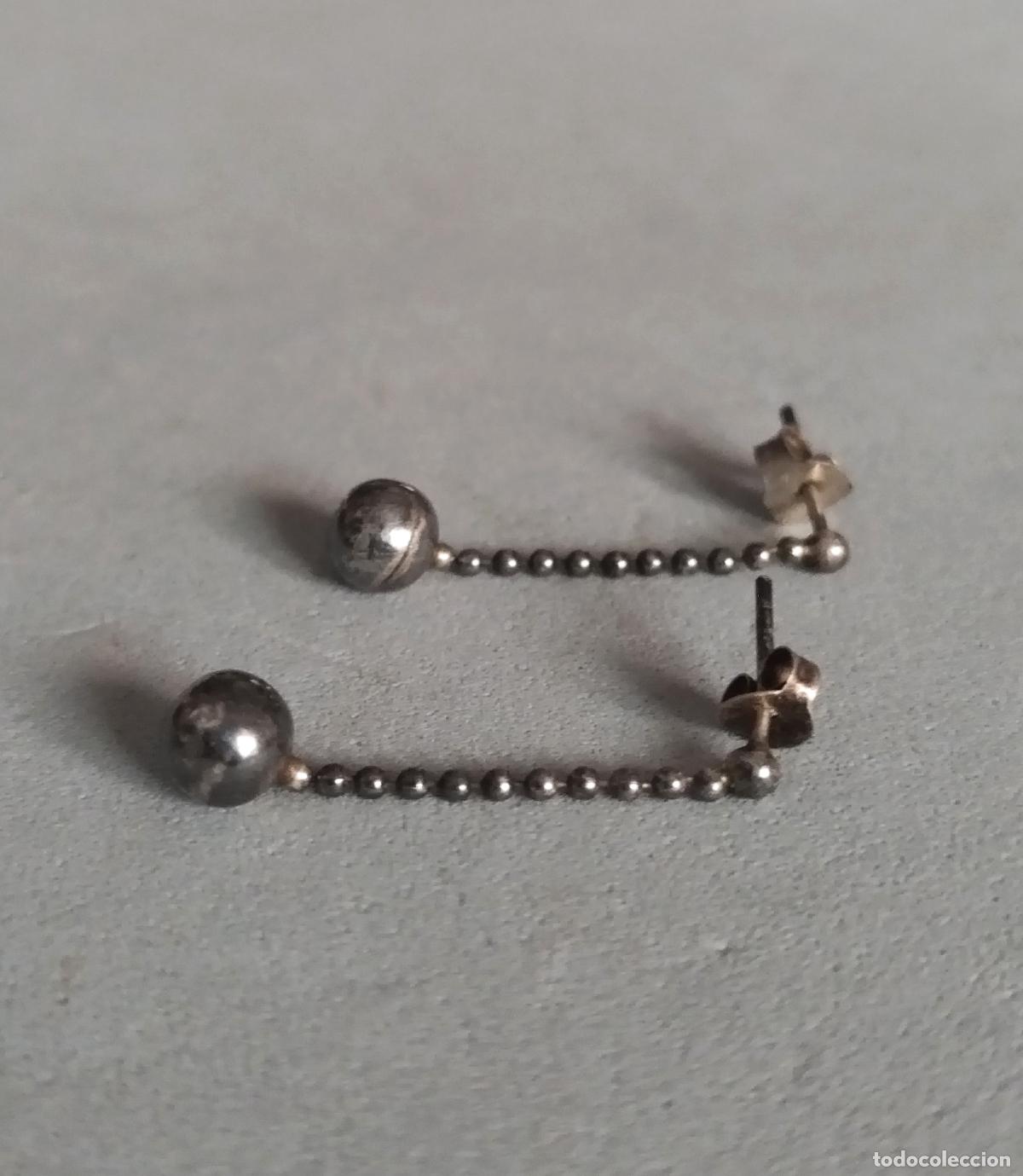 Joyeria: Antiguos pendientes de plata.