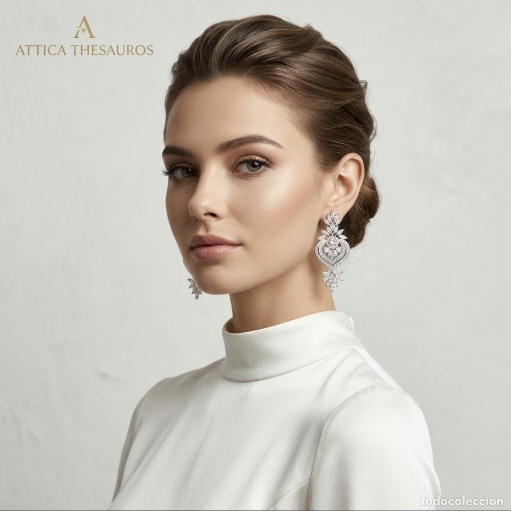 Joyeria: Pendientes de corte vintage nupcial chapados en oro blanco y circonitas de alta calidad engarzadas.