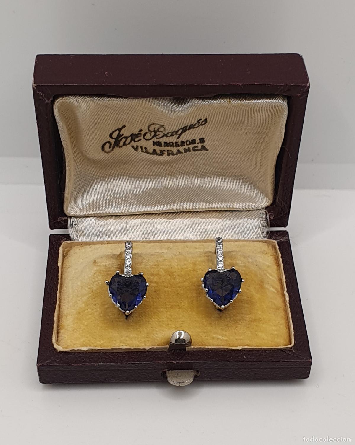 Joyeria: Elegantes pendientes de estilo cl&aacute;sico con ba&ntilde;o de plata 925, circonitas y amatistas talla coraz&oacute;n.