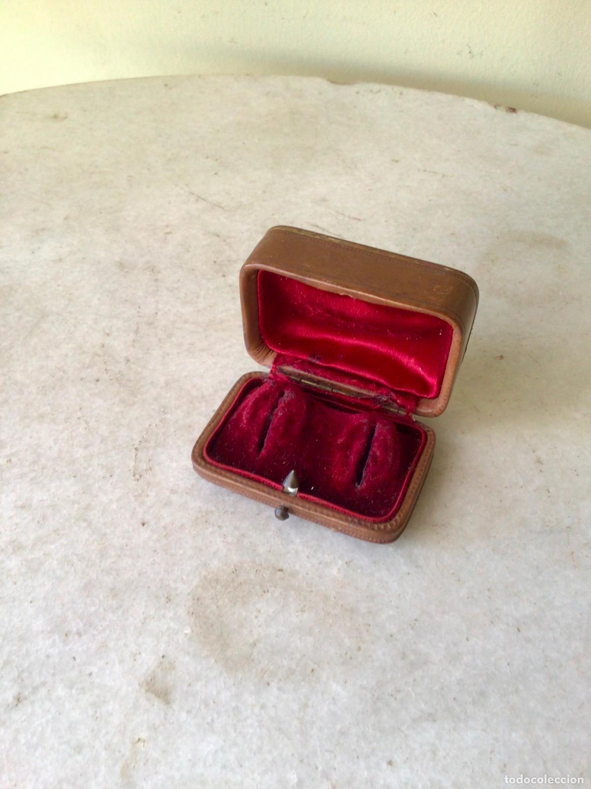 Joyeria: ANTIGUO ESTUCHE PARA JOYAS , PENDIENTES , A&Ntilde;OS 40-50