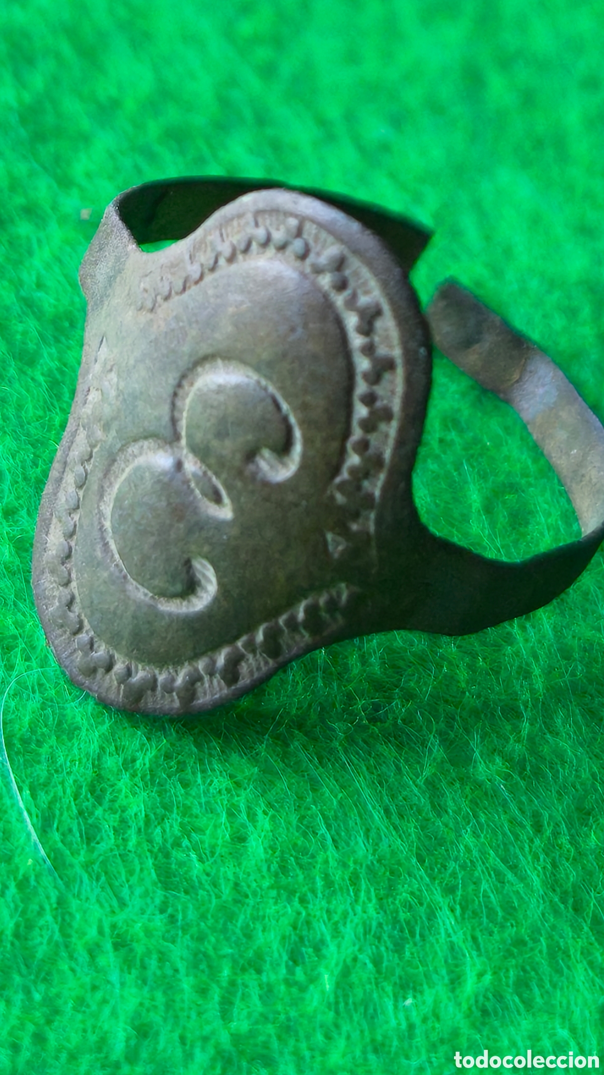 Joyeria: Anillo antiguo con letra E grabada - Foto 4