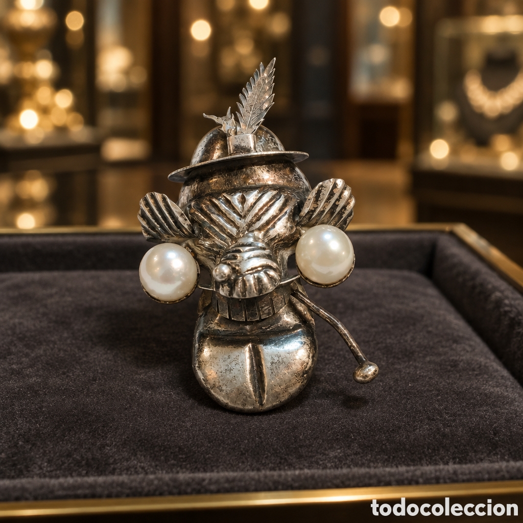 Joyeria: ANTIGUO BROCHE ELABORADO EN PLATA Y PERLAS NATURALES, PERSONAJE CON SOMBRERO