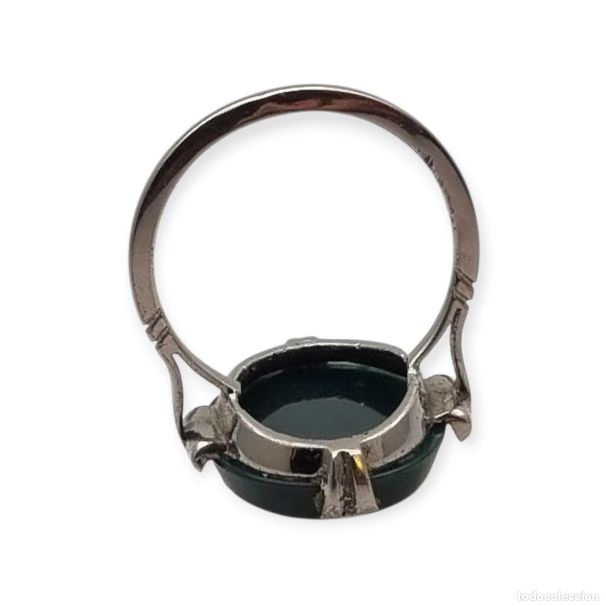 Joyeria: Anillo vintage de plata con piedra de sangre, dise&ntilde;o Art D&eacute;co revival, circa 1950