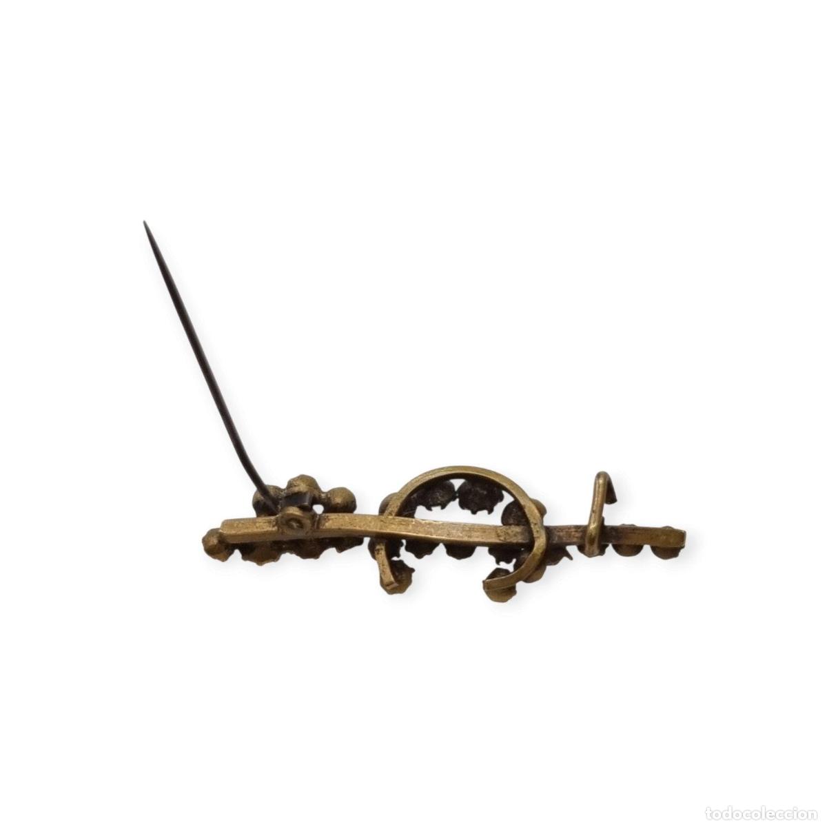 Joyeria: Broche antiguo victoriano de espada y luna creciente con estr&aacute;s, Europa, ca. 1890&ndash;1910