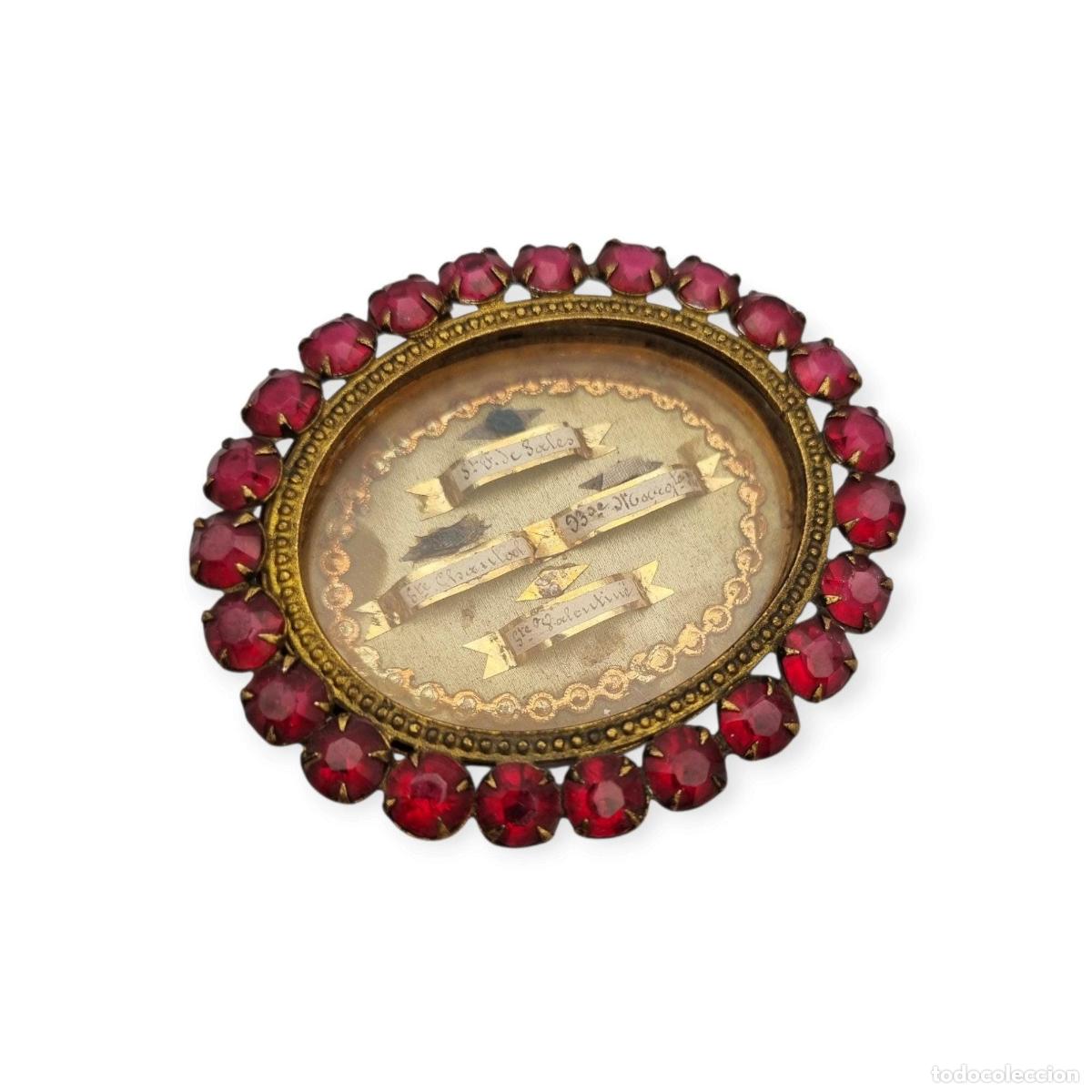 Joyeria: Relicario antiguo neobarroco franc&eacute;s con cuatro reliquias lacradas, Visitaci&oacute;n de Annecy, ca. 1870&ndash;1