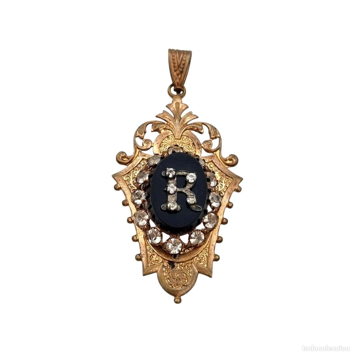 Joyeria: Guardapelo antiguo victoriano de luto letra R, joyer&iacute;a sentimental con &oacute;nix y estr&aacute;s, Espa&ntilde;a, ca. 18