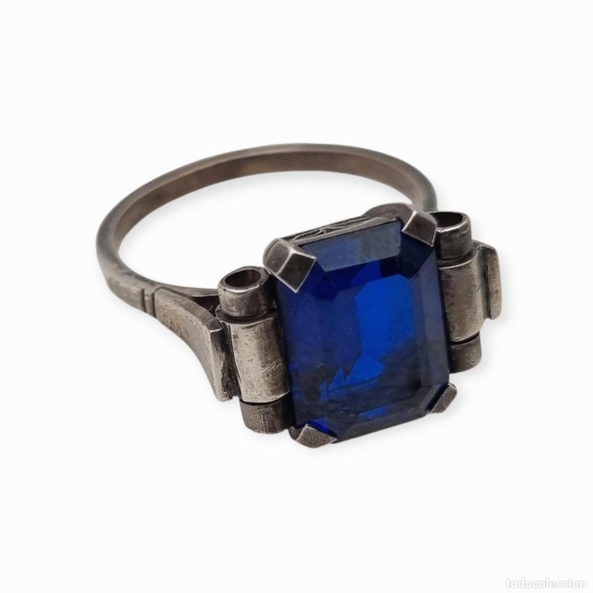 Joyeria: Anillo vintage Art D&eacute;co de plata con piedra azul facetada, Europa, ca. 1930&ndash;1940