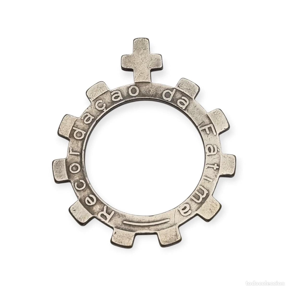 Joyeria: Rosario de dedo, anillo decenario de F&aacute;tima en metal plateado, Circa 1950-1970