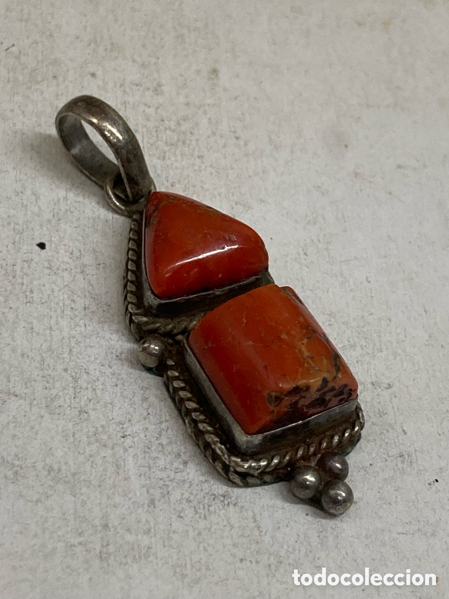 Joyeria: Colgante de plata coral C677