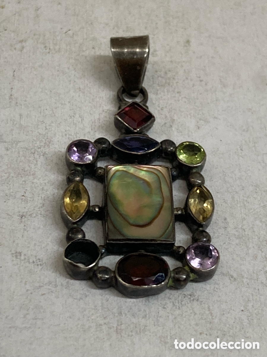 Joyeria: Colgante de plata y n&aacute;car C677