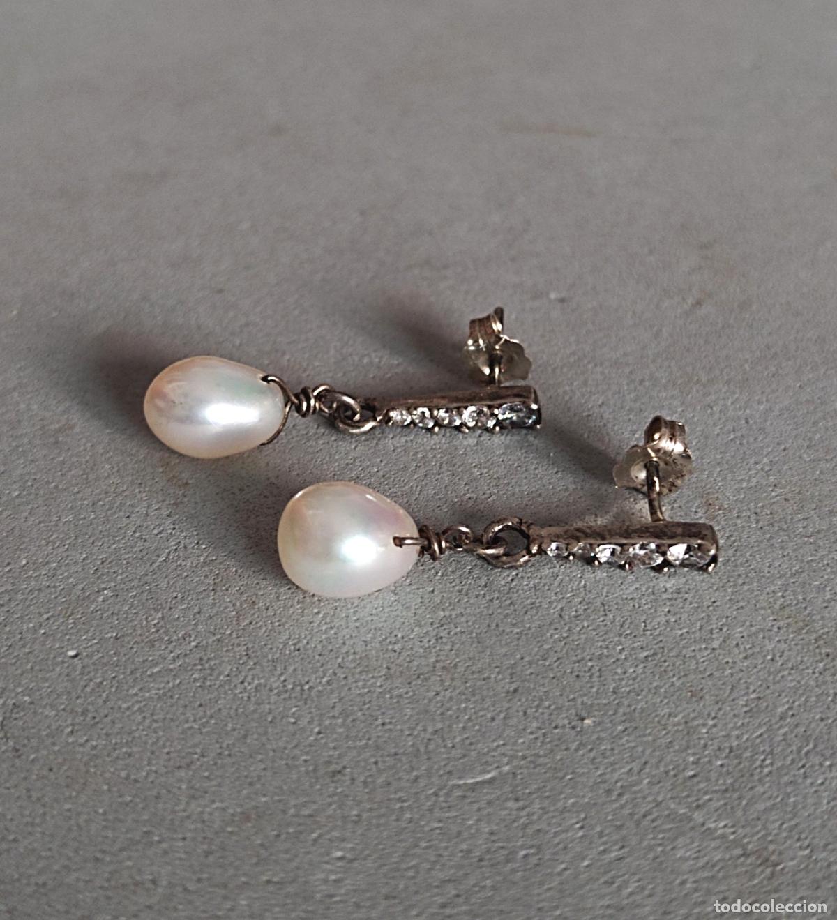 Joyeria: Pendientes de plata de ley con perlas cultivadas, cierre de presi&oacute;n.