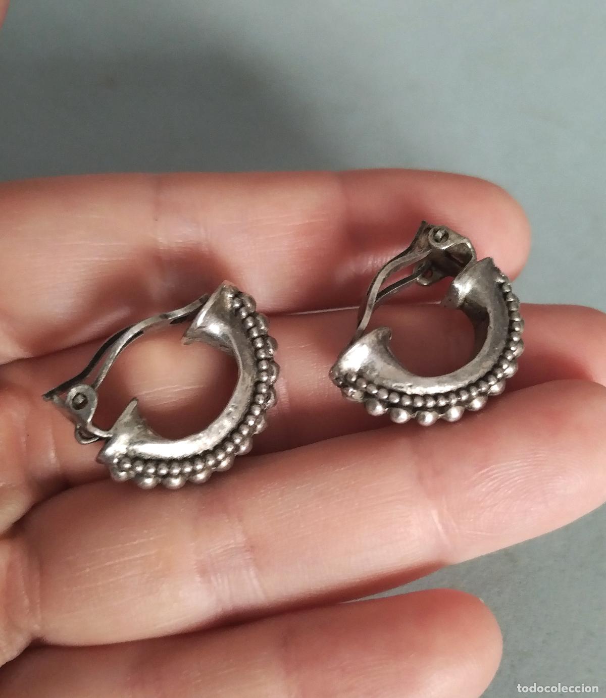 Joyeria: Antiguos pendientes de plata. - Foto 2