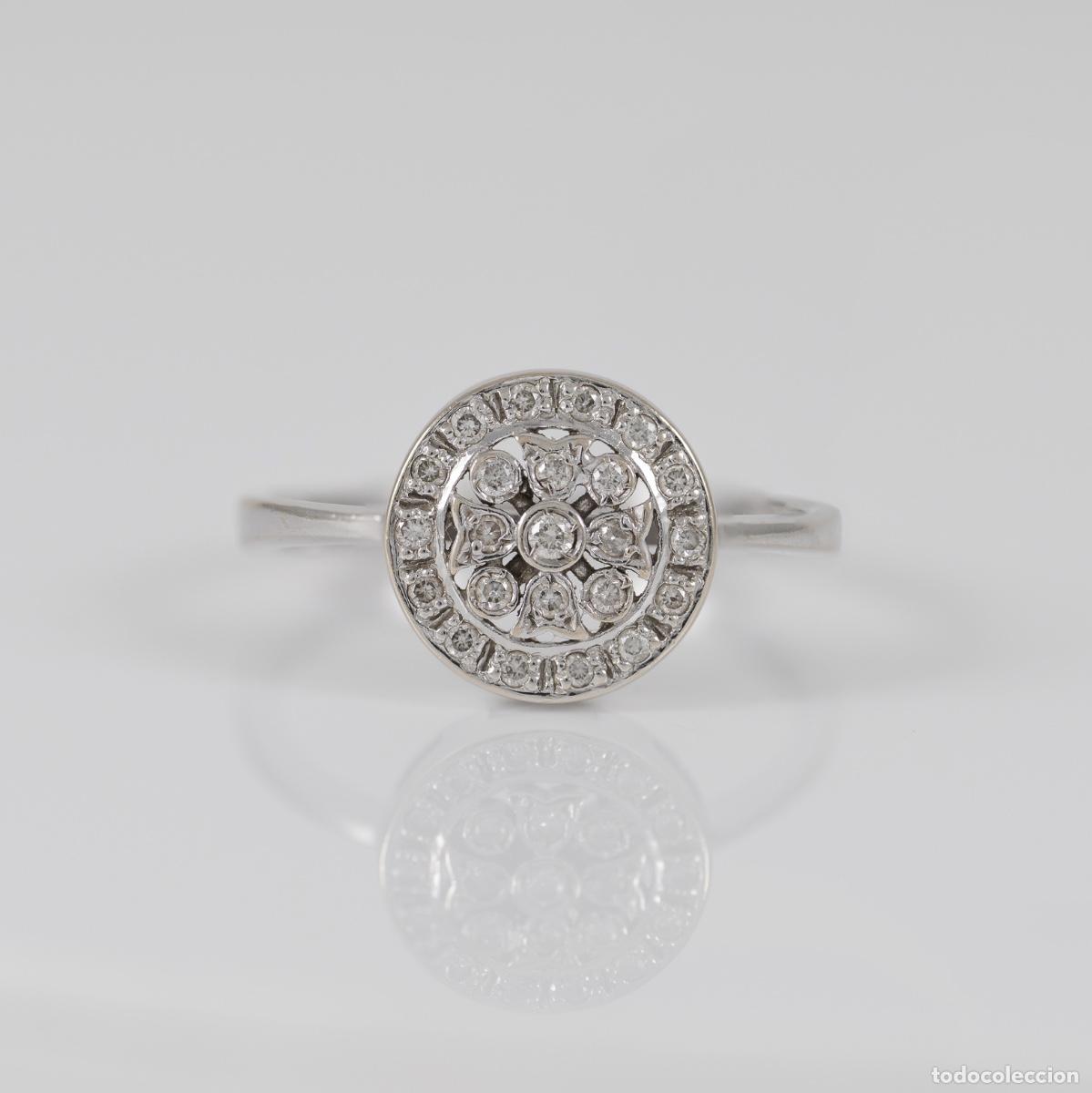 Joyeria: Anillo oro blanco 18k con diamantes