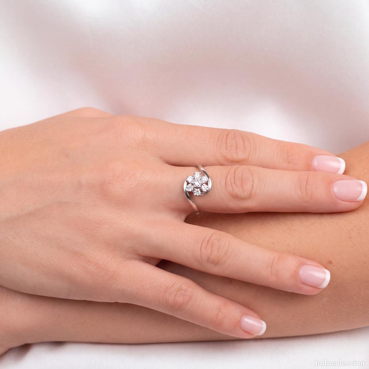 Joyeria: Anillo oro blanco 18k con diamantes - Foto 2