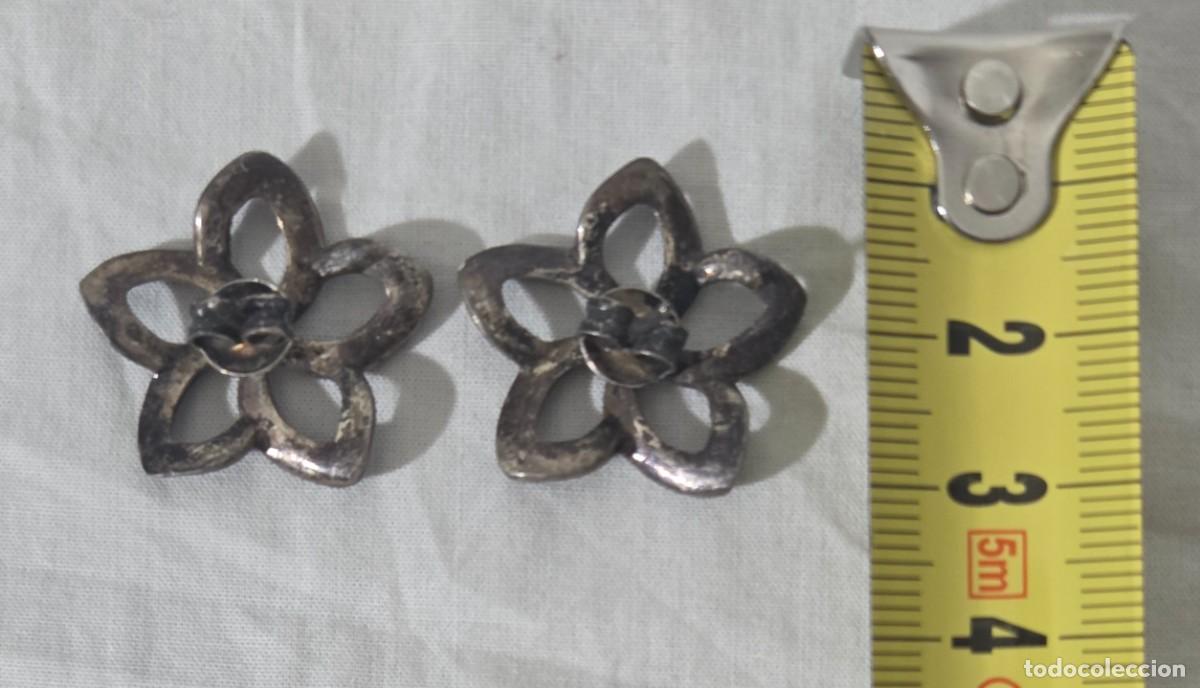 Joyeria: Pendientes en forma de flor de plata de ley - Foto 10