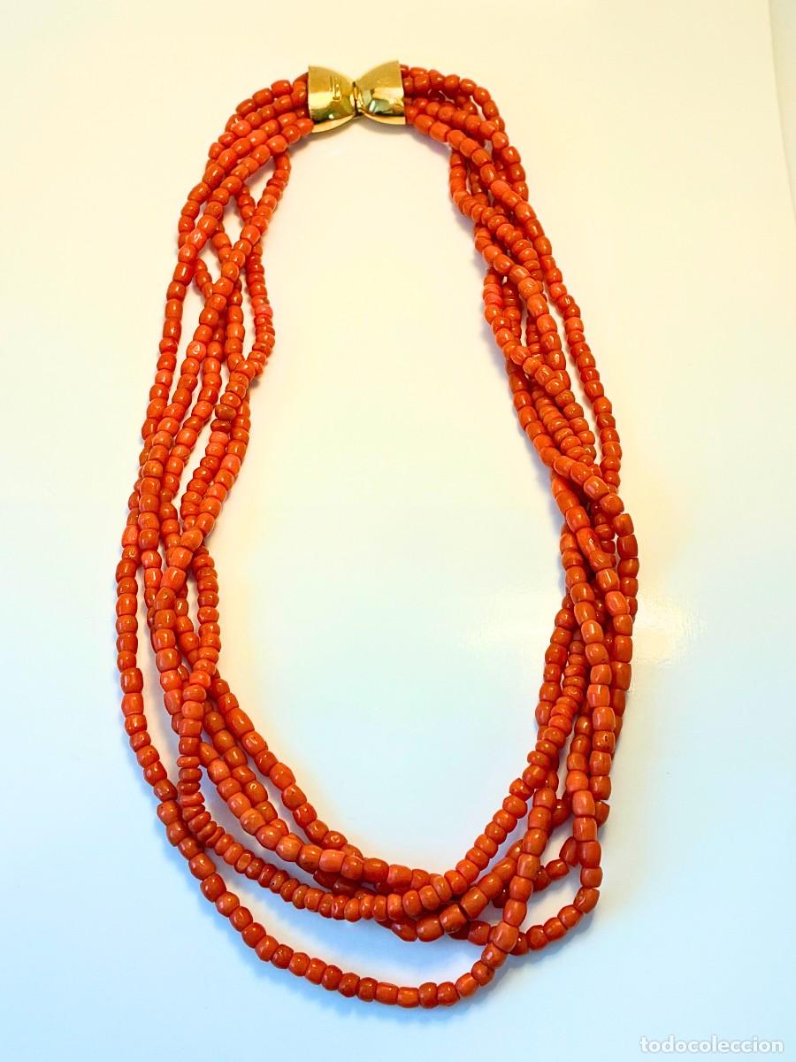 Joyeria: Collar vintage de coral rojo mediterr&aacute;neo, 5 vueltas, cierre oro 18K Arezzo