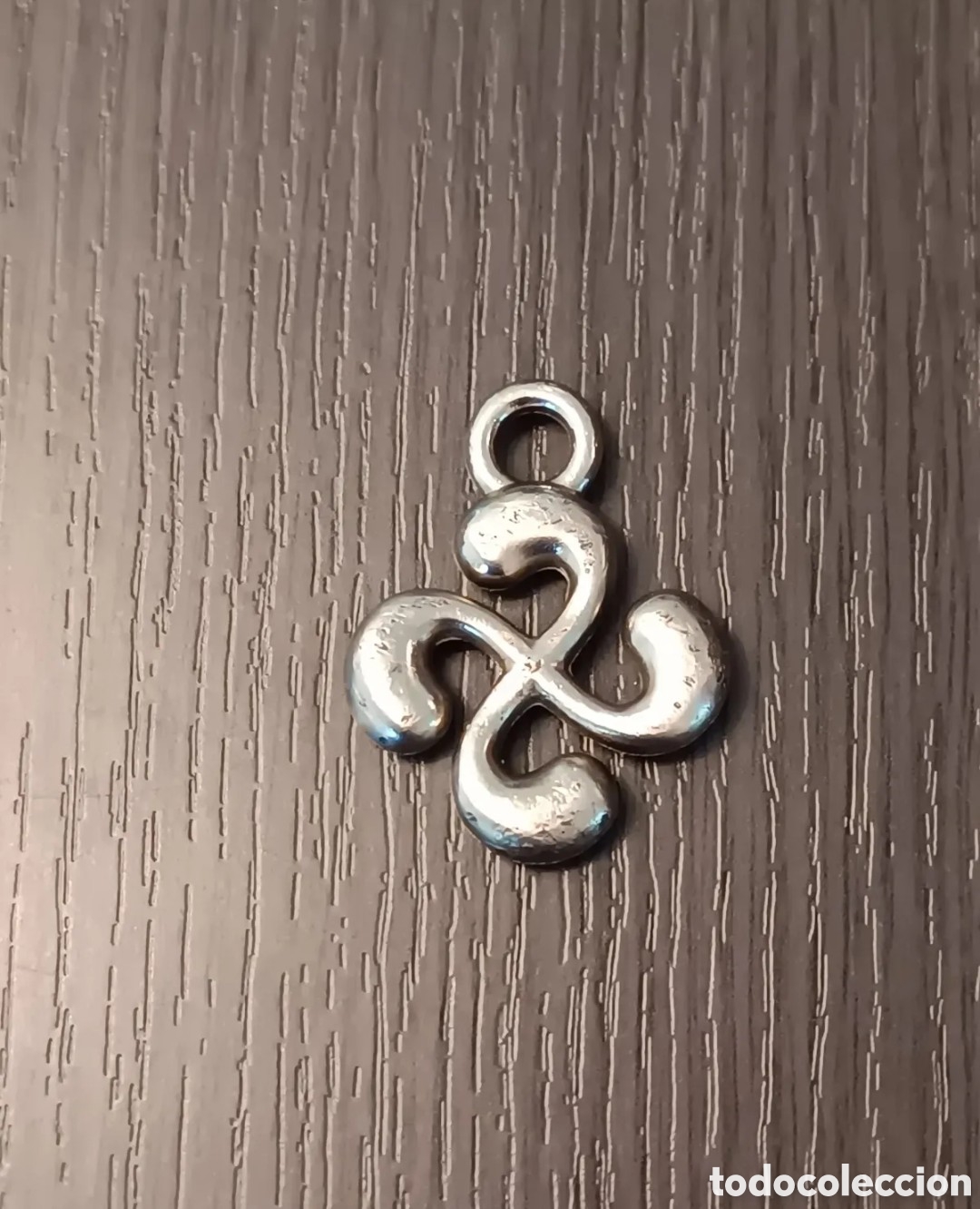 Joyeria: Colgante LAUBURU Met&aacute;lico Macizo