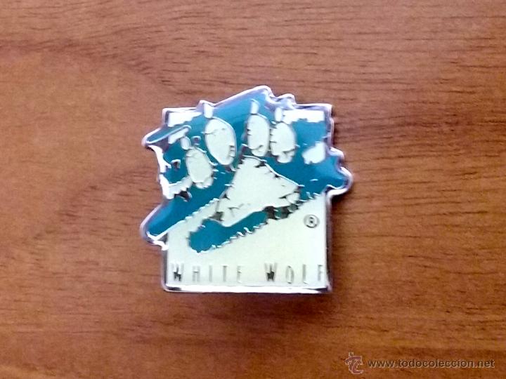 Juegos antiguos: Pin White Wolf - Foto 1