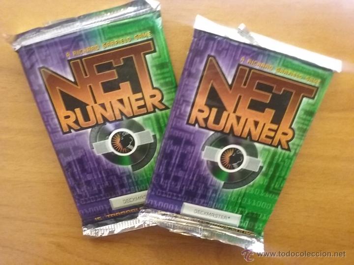 Juegos antiguos: NETRUNNER V 1.0. DOS SOBRES DEL SET B&Aacute;SICO. NUEVO. WoTC. - Foto 1
