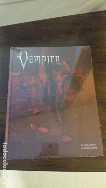 Jogos Antigos: Vampiro Requiem B&aacute;sico - Nuevo Mundo de Tinieblas - MDT - Rol