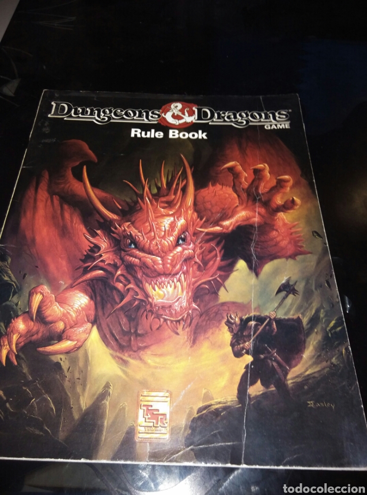 Juegos antiguos: Dungeons & dragons game. Rule book - Foto 1