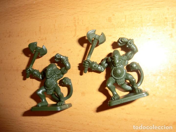 Juegos antiguos: fimir plastico heroquest por 2 - Foto 1