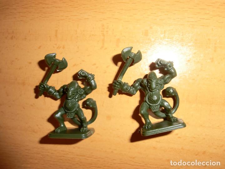 Juegos antiguos: fimir plastico heroquest por 2 - Foto 2