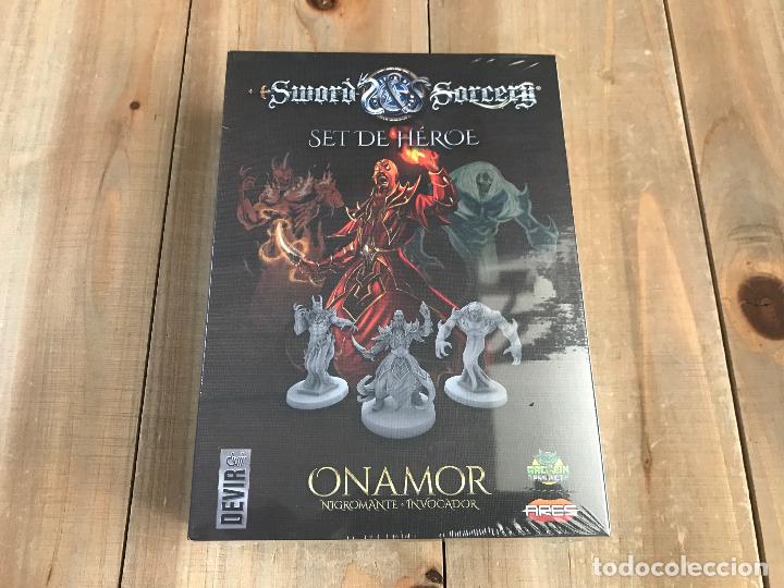 Juegos antiguos: SWORD AND SORCERY - SET de H&eacute;roe - ONAMOR - DEVIR - ARES - PRECINTADO - Foto 1