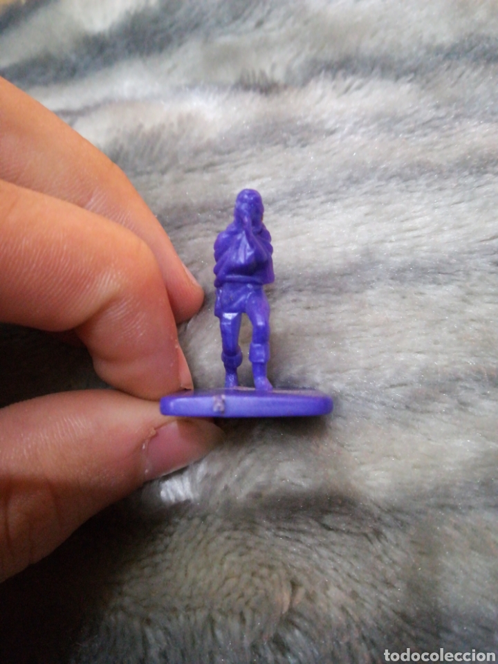 Juegos antiguos: Figura Hero quest lila - Foto 1