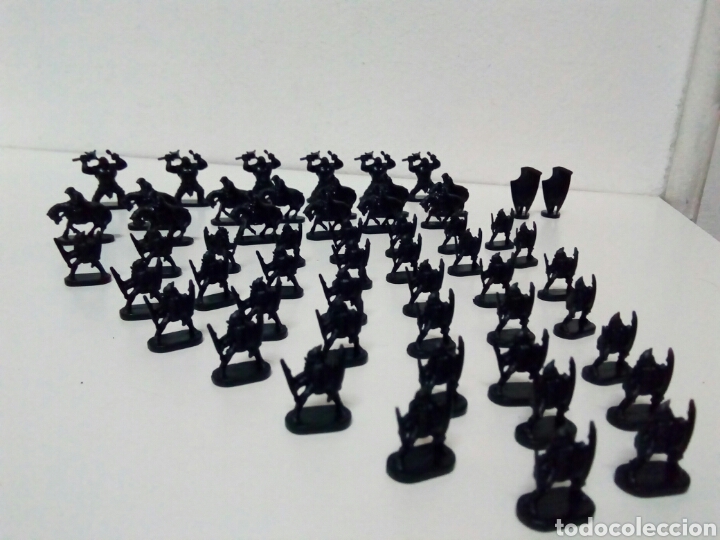 Juegos antiguos: Lote figuras de rol - Foto 1