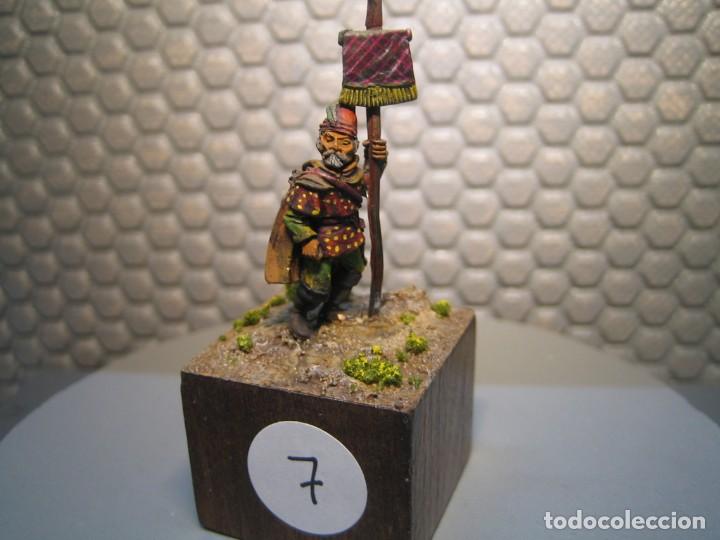 Jeux Anciens: FIGURA DE FANTASIA de plomo modelo 7 - pintado de calidad- - tama&ntilde;o peana cm. 3x3x2