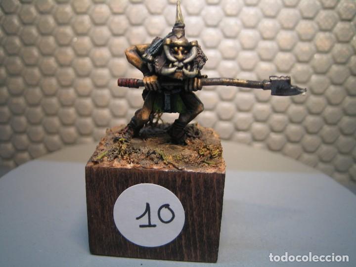 Jeux Anciens: FIGURA DE FANTASIA de plomo modelo 10 - pintado de calidad- - tama&ntilde;o peana cm. 3x3x2