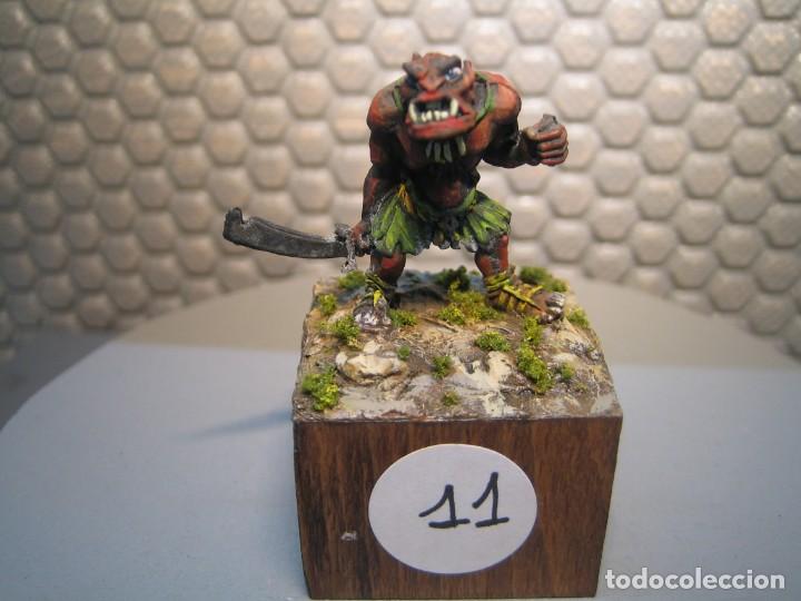 Jeux Anciens: FIGURA DE FANTASIA de plomo modelo 11 - pintado de calidad- - tama&ntilde;o peana cm. 3x3x2