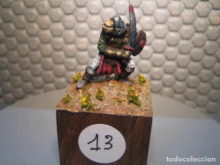Jeux Anciens: FIGURA DE FANTASIA de plomo modelo 13 - pintado de calidad- - tama&ntilde;o peana cm. 3x3x2
