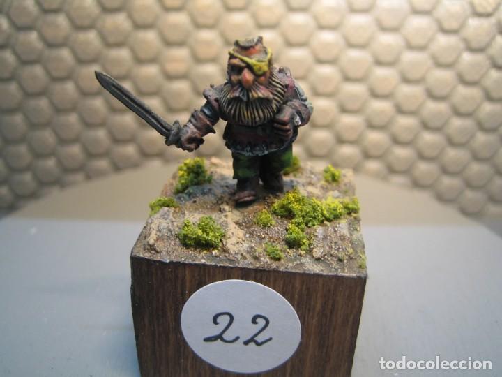 Jeux Anciens: FIGURA DE FANTASIA de plomo modelo 22 - pintado de calidad- - tama&ntilde;o peana cm. 3x3x2