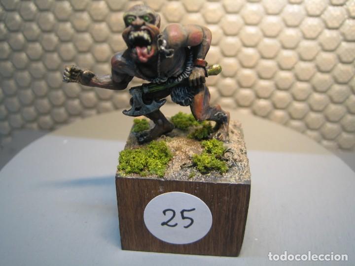 Jeux Anciens: FIGURA DE FANTASIA de plomo modelo 25 - pintado de calidad- - tama&ntilde;o peana cm. 3x3x2
