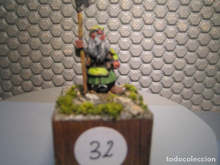 Jeux Anciens: FIGURA DE FANTASIA de plomo modelo 32 - pintado de calidad- - tama&ntilde;o peana cm. 3x3x2