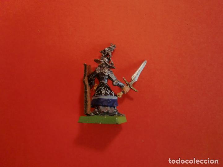 Juegos antiguos: CABALLERO CASCO DRAGON PLOMO 4 x 2 CM. - Foto 2