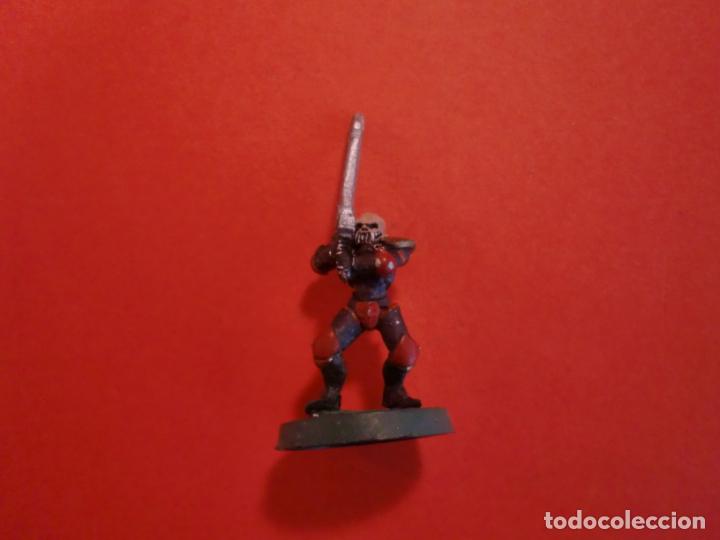 Juegos antiguos: GUERRERO CALAVERA CON ESPADA PLOMO - Foto 1