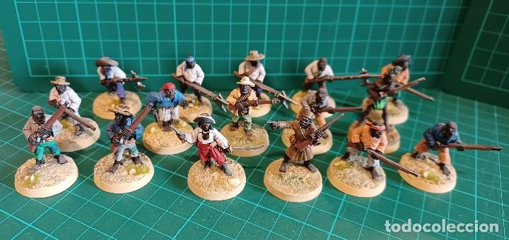 Juegos antiguos: FOUNDRY 28mm : 86 Figuras PIRATAS - Foto 12