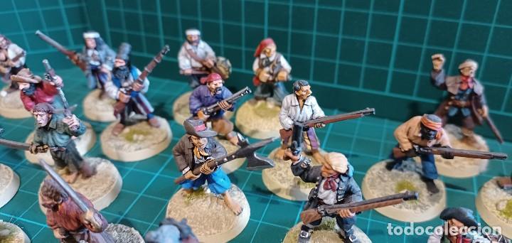 Juegos antiguos: FOUNDRY 28mm : 86 Figuras PIRATAS - Foto 7