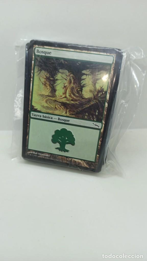 Juegos antiguos: Lote cartas Magic con fundas blanco verde - Foto 3