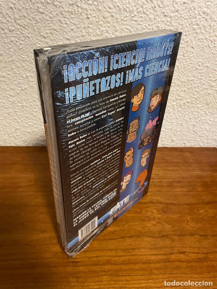Juegos antiguos: Atomic Robo - PRECINTADO - juego de rol - Foto 4