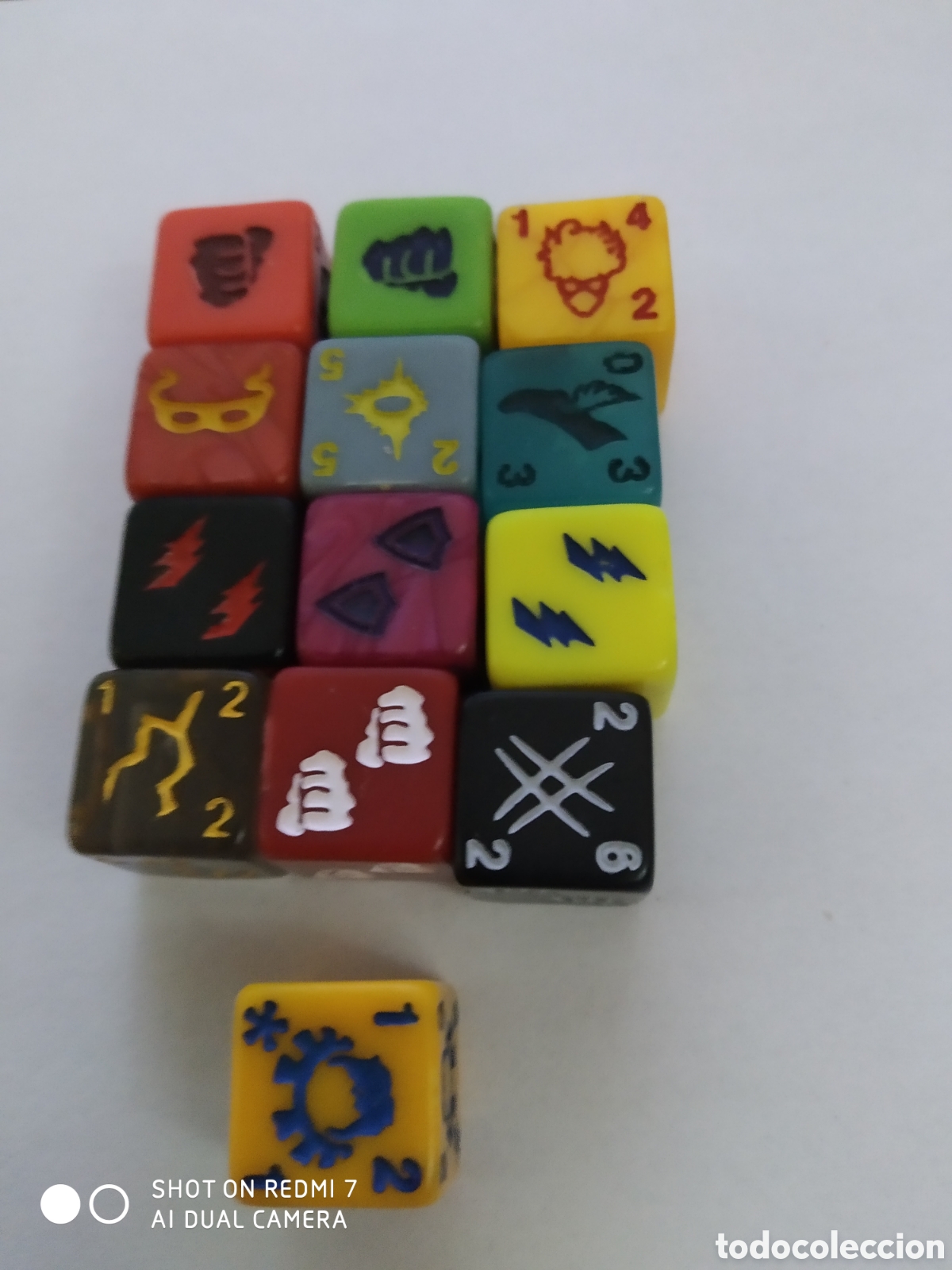 Juegos antiguos: 13 DADOS- DICE MASTER MARVEL - Foto 1