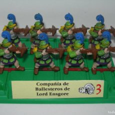Juegos Antiguos: BASE CON 8 FIGURAS BALLESTEROS LORD ENSGORE BATTLE MASTERS REFUERZOS - LORDS IMPERIALES - MB JUEGOS