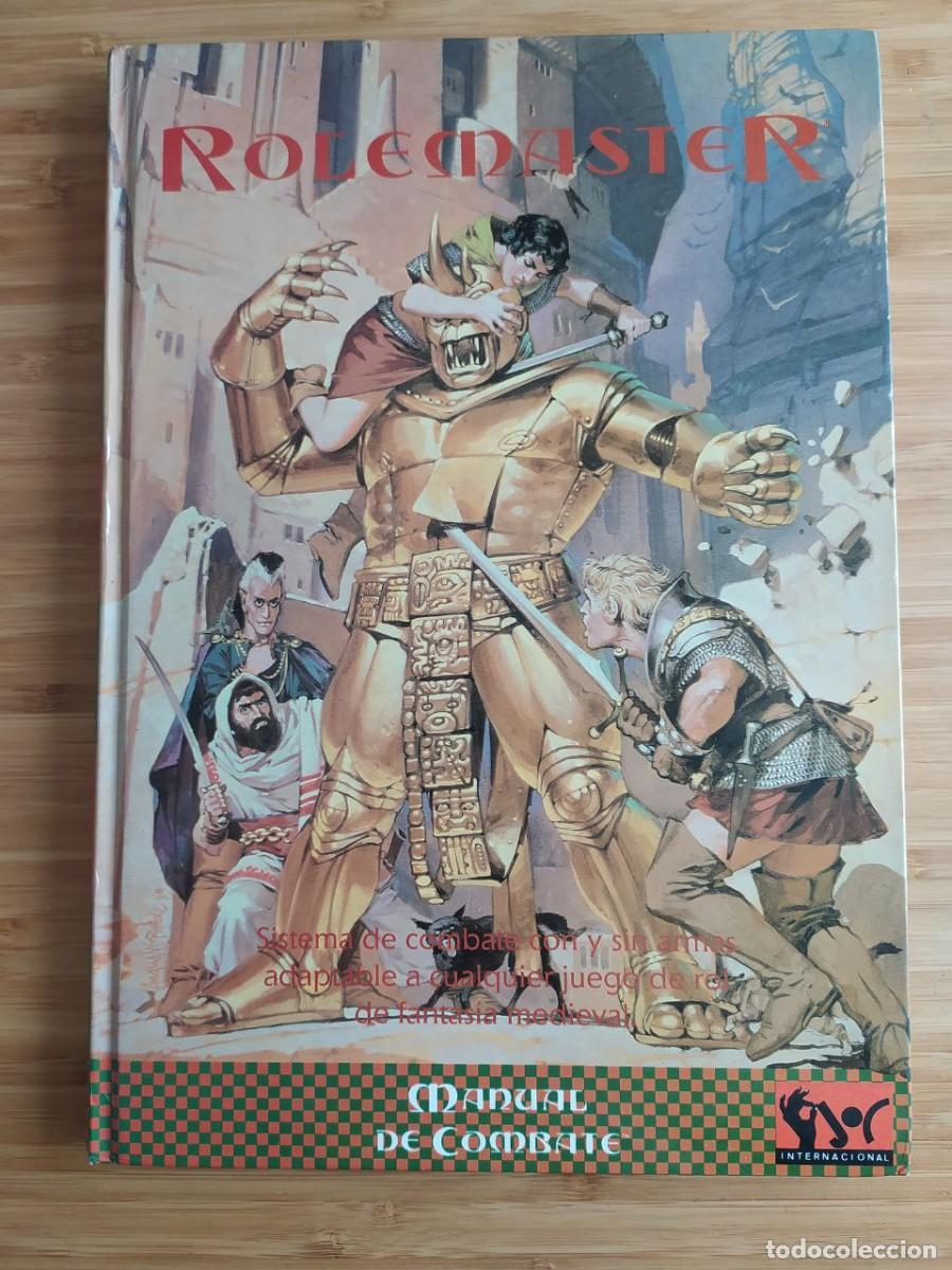 Juegos antiguos: Rolemaster Manual de Combate - Foto 1
