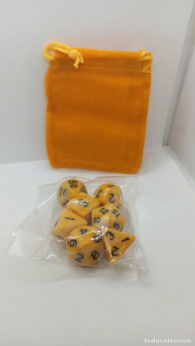Juegos antiguos: Dados para rol amarillo - Foto 1