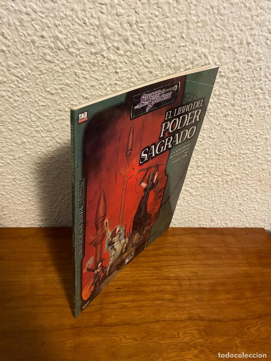 Juegos antiguos: Dungeons and Dragons Sword Sorcery - El libro del Poder Sagrado - D&D - Juego de ROL - Foto 3