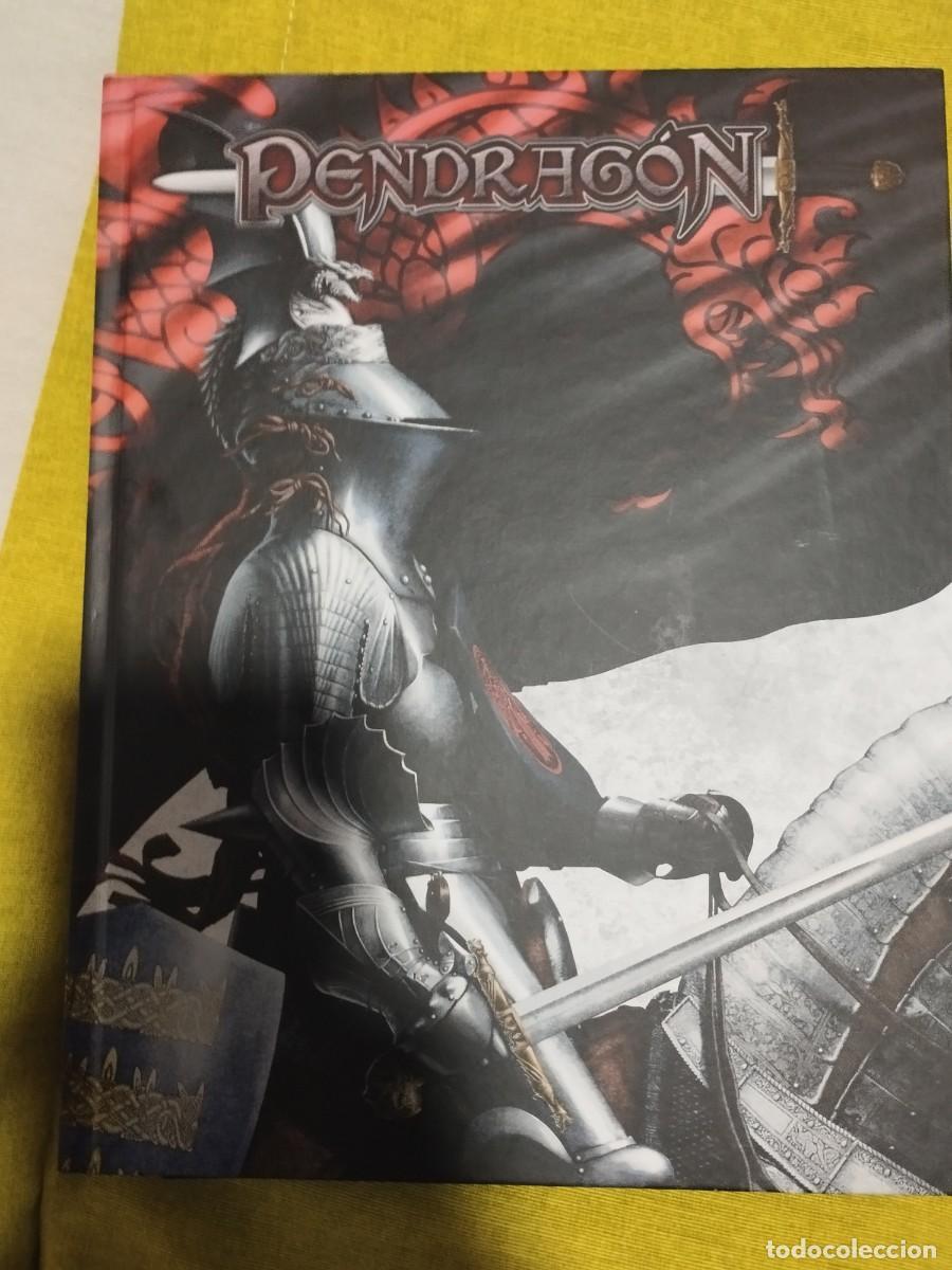 Juegos antiguos: Pendragon (manual b&aacute;sico) - Foto 1